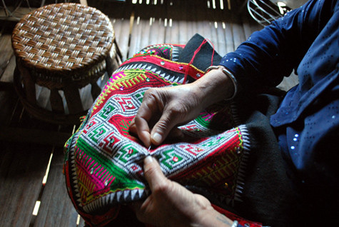 Chiếc khăn Piêu của phụ nữ Thái. Chiếc khăn Piêu của phụ nữ Thái.