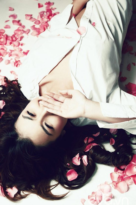 Cô cũng nhấn mạnh phương châm: "Hãy để tâm lý mình thật thoải mái trước giờ G". Có lẽ vì thế, Hồng Quế mạnh dạn "đóng sách vở lại" và lên facebook... giải khuây.