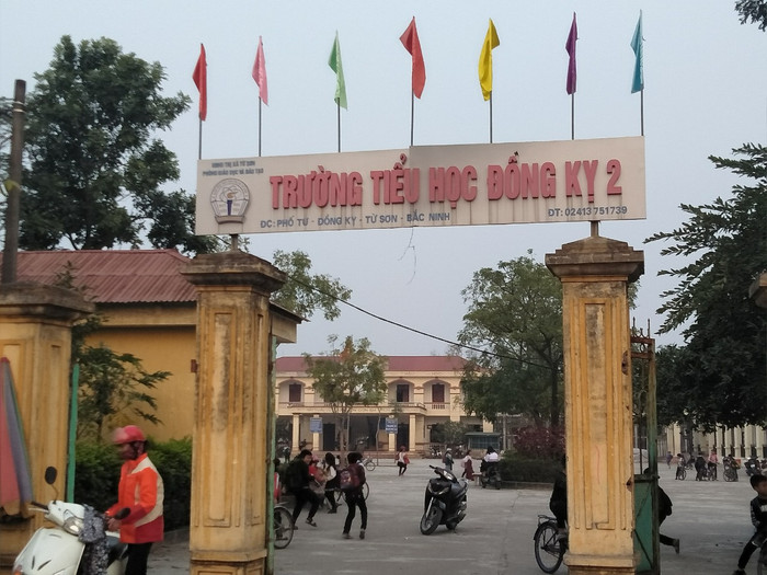 Ban phụ huynh Trường tiểu học Đồng Kỵ 2 bức xúc trước cách làm của nhà trường khi sử dụng mập mờ đồng tiền của phụ huynh đóng góp. Ảnh: NVCC.