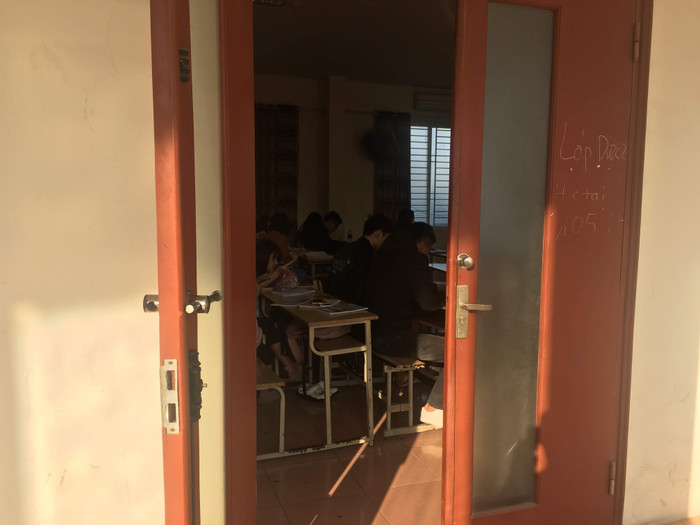 Một lớp học ngành Quản trị khách sạn của Trường Cao đẳng Công nghệ và Thương mại Hà Nội trên tầng 3 Trường Cán bộ quản lý văn hóa thể thao và du lịch. Ảnh: Vũ Phương. Một lớp học ngành Quản trị khách sạn của Trường Cao đẳng Công nghệ và Thương mại Hà Nội trên tầng 3 Trường Cán bộ quản lý văn hóa thể thao và du lịch. Ảnh: Vũ Phương.