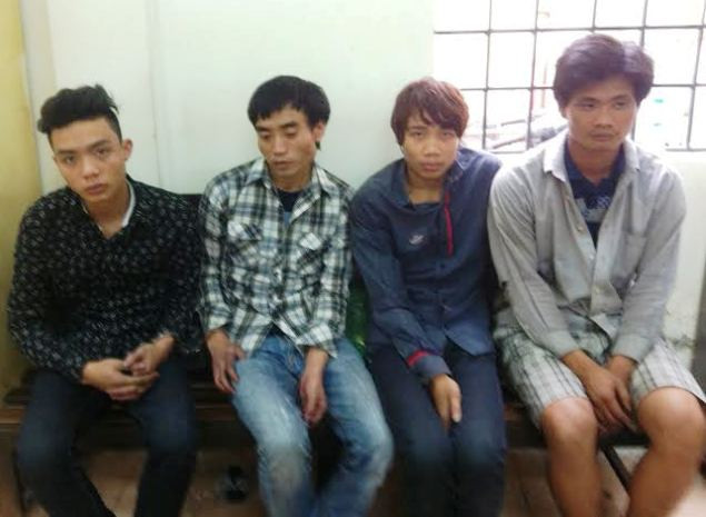 Các đối tượng tại trụ sở Công an phường Yên Hoà Các đối tượng tại trụ sở Công an phường Yên Hoà