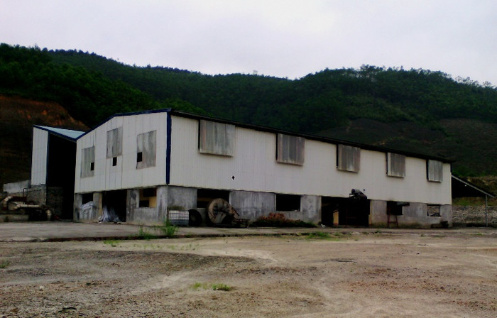 Nhà máy đầu tư gần một trăm tỉ đồng đang 'nằm chết' vì quyết định vội vàng của thành phố Uông Bí Nhà máy đầu tư gần một trăm tỉ đồng đang 'nằm chết' vì quyết định vội vàng của thành phố Uông Bí