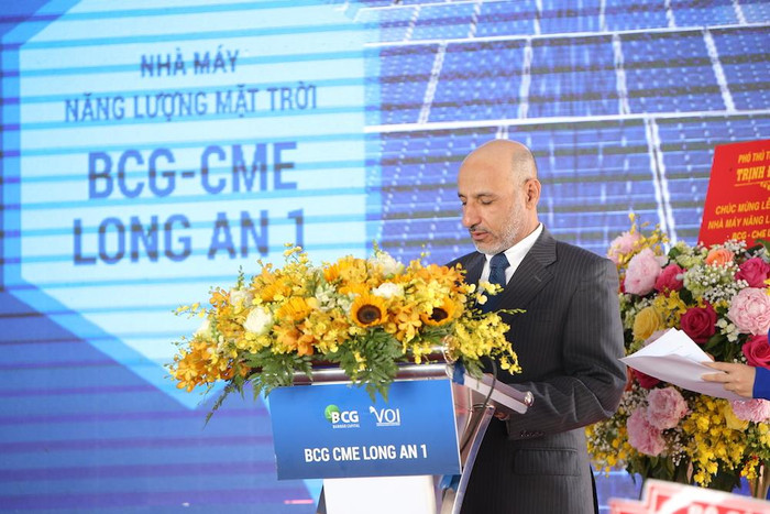 Cố vấn Hoàng gia và Bộ Tài chính của Vương Quốc Oman - Ngài Abdulmalik-Abdullah Zahir Al Hinal phát biểu tại buổi lễ. Cố vấn Hoàng gia và Bộ Tài chính của Vương Quốc Oman - Ngài Abdulmalik-Abdullah Zahir Al Hinal phát biểu tại buổi lễ.