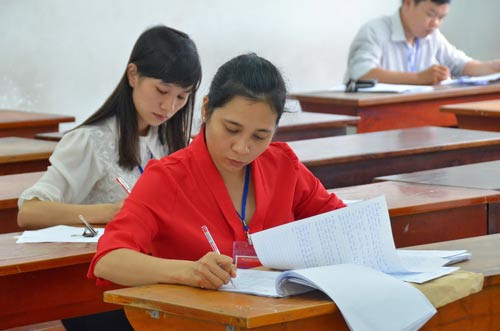 Để đảm bảo công tác chấm thi, cán bộ chấm thi tự luận cần thực hiện đúng theo quy chế mà Bộ Giáo dục và Đào tạo đã ban hành. (Ảnh minh hoạ: Người Lao Động)