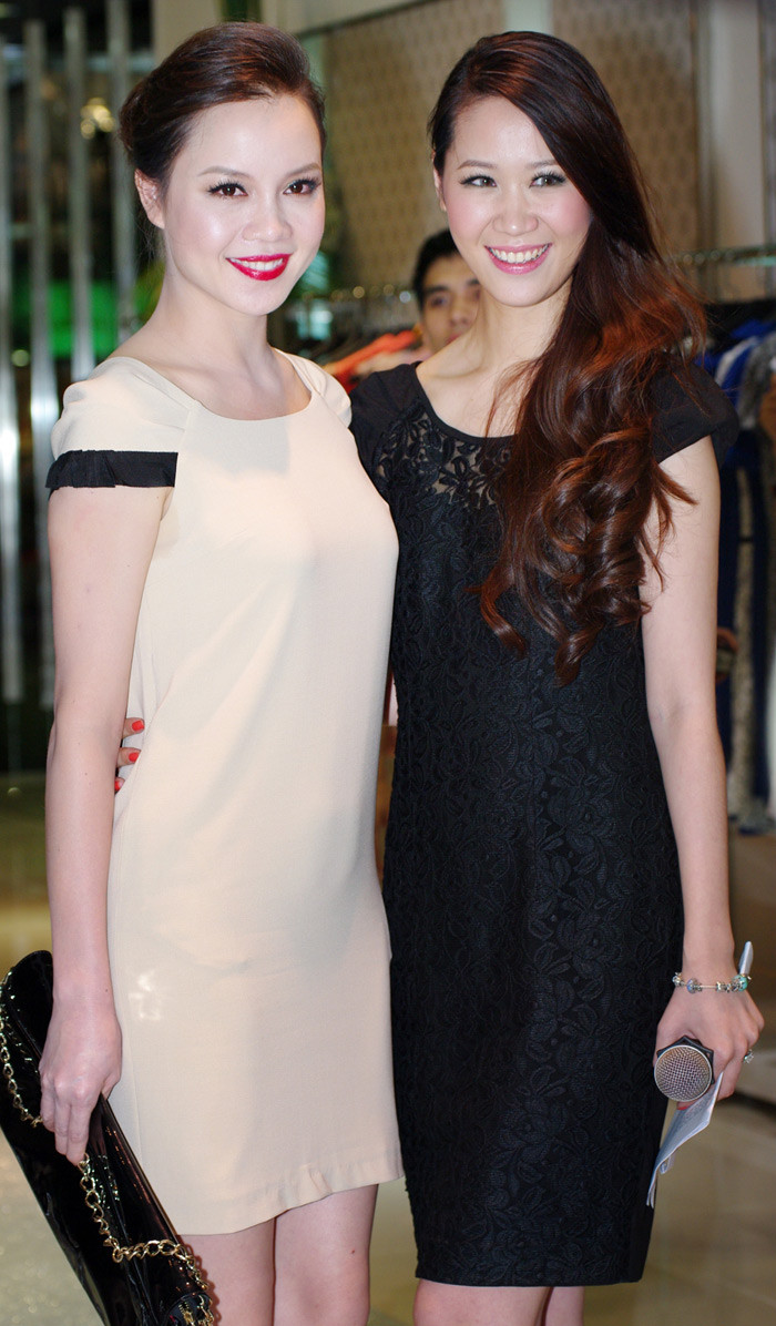 Hoa hậu trang điểm nhẹ nhàng, nhưng vẫn đẹp hút hồn.