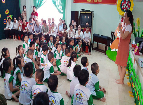 Bến Tre tạm dừng tuyển dụng viên chức giáo dục công lập (ảnh minh họa từ báo Đồng Khởi) Bến Tre tạm dừng tuyển dụng viên chức giáo dục công lập (ảnh minh họa từ báo Đồng Khởi)