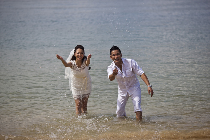 Tuy nhiên những thông tin hậu trường về đám cưới cũng như các vấn đề liên quan được Jennifer Phạm và chồng cô Đức Hải giấu rất kính. Mọi thông tin về đám cưới chỉ được hé lộ ở mức độ vừa phải. Tuy nhiên những thông tin hậu trường về đám cưới cũng như các vấn đề liên quan được Jennifer Phạm và chồng cô Đức Hải giấu rất kính. Mọi thông tin về đám cưới chỉ được hé lộ ở mức độ vừa phải.