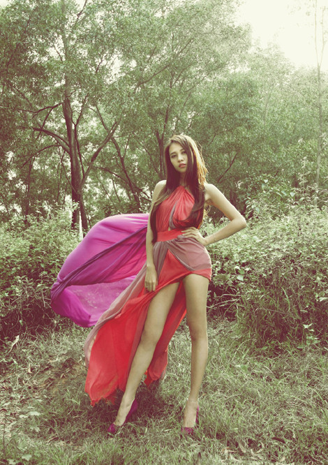 Pop ballad cũng sẽ là phong cách mà Đàm Thu Trang chọn làm hướng đi cho mình trong thời gian tới, bên cạnh dòng nhạc R&B vốn là sở trường của cô.