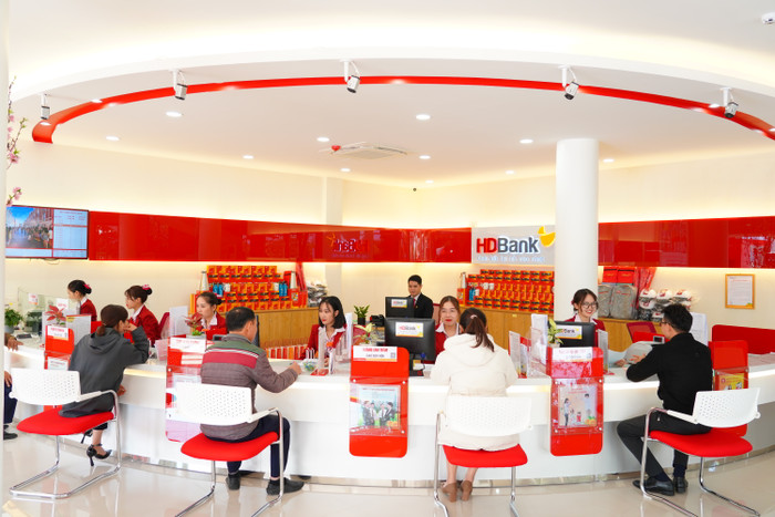 Hình ảnh giao dịch tại HDBank Hình ảnh giao dịch tại HDBank