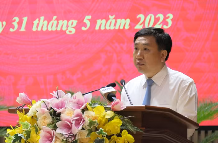 Đồng chí Nguyễn Mạnh Dũng, Quyền Bí thư Tỉnh ủy Hà Giang phát biểu nhận nhiệm vụ.