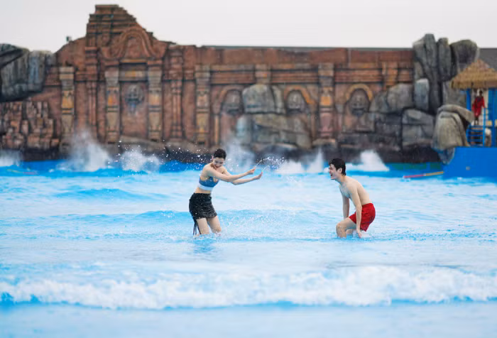 Công viên nước Typhoon Water Park “giải cơn khát” của nắng hè miền Bắc Công viên nước Typhoon Water Park “giải cơn khát” của nắng hè miền Bắc