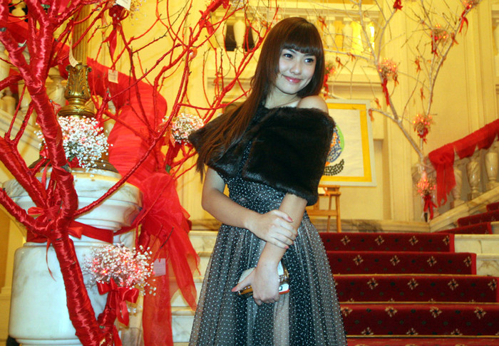 Càng lớn, mẫu teen Hồng Quế càng xinh đẹp. >> Quốc Trung nghẹn ngào trước mặt Thanh Lam Càng lớn, mẫu teen Hồng Quế càng xinh đẹp. >> Quốc Trung nghẹn ngào trước mặt Thanh Lam