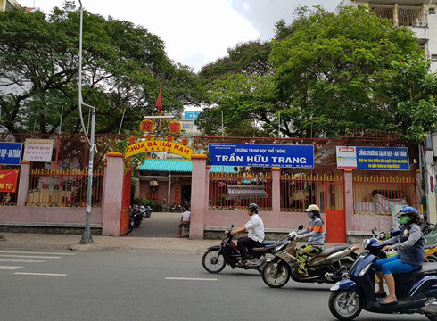 Trường Trần Hữu Trang thừa nhận, vụ việc giữa nam sinh Đ. và thầy Th. vào giờ chơi là có thật (ảnh: P.L) Trường Trần Hữu Trang thừa nhận, vụ việc giữa nam sinh Đ. và thầy Th. vào giờ chơi là có thật (ảnh: P.L)