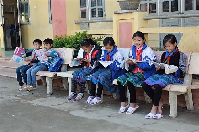 Ước mơ của nhiều bé gái nơi đây là có thể được học đại học và chọn nghề giáo viên (Ảnh:V.N)