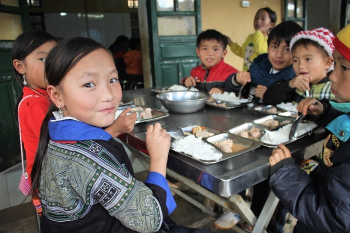 Phóng sự ảnh: Niềm vui cơm có thịt của học sinh bán trú trường Nậm Khắt Phóng sự ảnh: Niềm vui cơm có thịt của học sinh bán trú trường Nậm Khắt