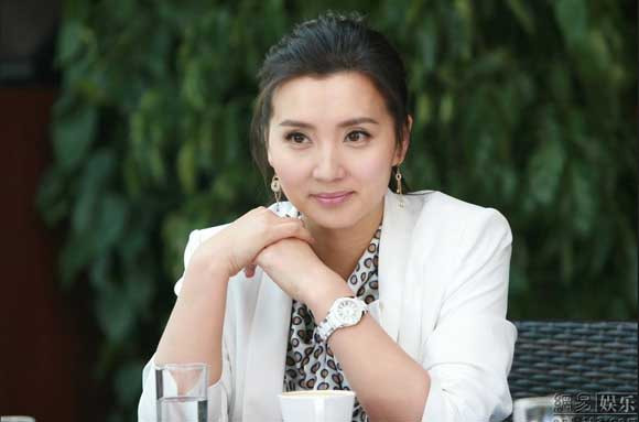 Và đưới đây là hai mỹ nhân của cộng đồng Hoa ngữ Trần Hảo và Trần Kiều Ân cũng sinh năm 1979.