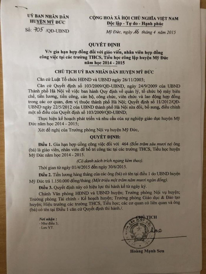Năm 2015, Ủy ban Nhân dân huyện Mỹ Đức gia hạn với 464 giáo viên hợp đồng với mức lương 1.150.000 đồng và không được đóng bảo hiểm (Ảnh: V.N) Năm 2015, Ủy ban Nhân dân huyện Mỹ Đức gia hạn với 464 giáo viên hợp đồng với mức lương 1.150.000 đồng và không được đóng bảo hiểm (Ảnh: V.N)