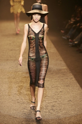 Mẫu của John Richmond