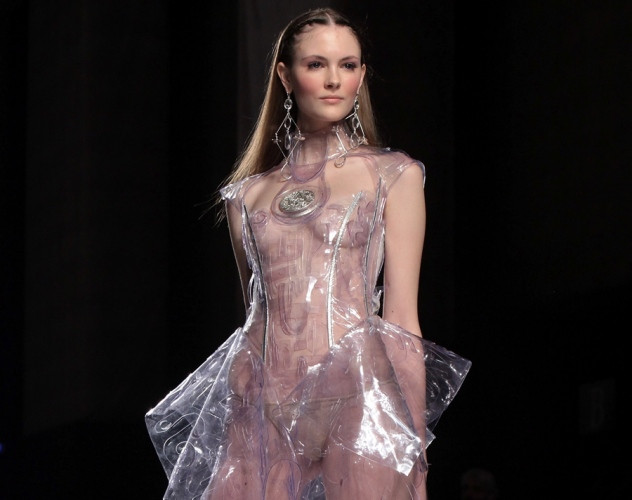 Một thiết kế từ nilon của Gattinoni