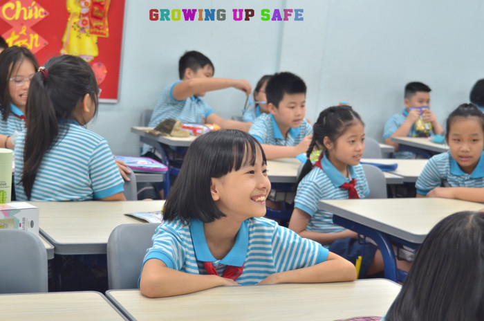 Học sinh được trang bị kiến thức phòng chống xâm hại tình dục (Ảnh: Khánh Vy)