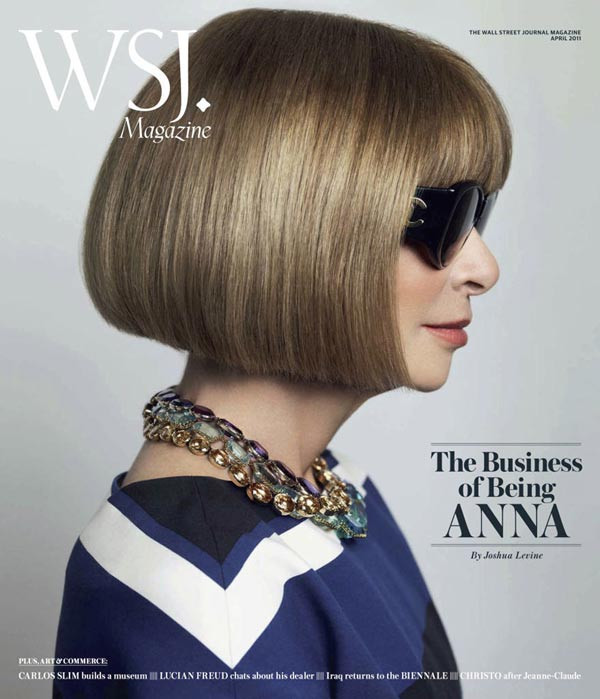 15. Anna Wintour Anna Wintour không phải là một người đẹp, cũng chẳng tham gia phim ảnh nhưng bà vẫn trở thành một biểu tượng của làng thời trang. Bà tổng biên tập tạp chí Vogue với khuôn mặt lạnh lùng và những quyết định đanh thép khiến cả làng thời trang đều bái phục. Hình ảnh bà với mái tóc Bob ngắn và đôi kính râm đen trên hàng ghế đầu của sàn catwalk đã quá quen thuộc với giới thời trang quốc tế. 15. Anna Wintour Anna Wintour không phải là một người đẹp, cũng chẳng tham gia phim ảnh nhưng bà vẫn trở thành một biểu tượng của làng thời trang. Bà tổng biên tập tạp chí Vogue với khuôn mặt lạnh lùng và những quyết định đanh thép khiến cả làng thời trang đều bái phục. Hình ảnh bà với mái tóc Bob ngắn và đôi kính râm đen trên hàng ghế đầu của sàn catwalk đã quá quen thuộc với giới thời trang quốc tế.