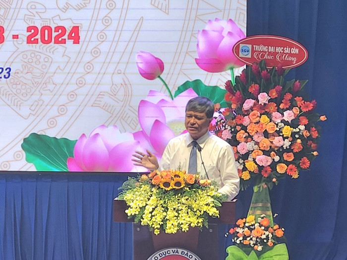 Ông Nguyễn Văn Hiếu - Giám đốc Sở Giáo dục và Đào tạo Thành phố Hồ Chí Minh phát biểu chỉ đạo tại hội nghị (ảnh: V.D)