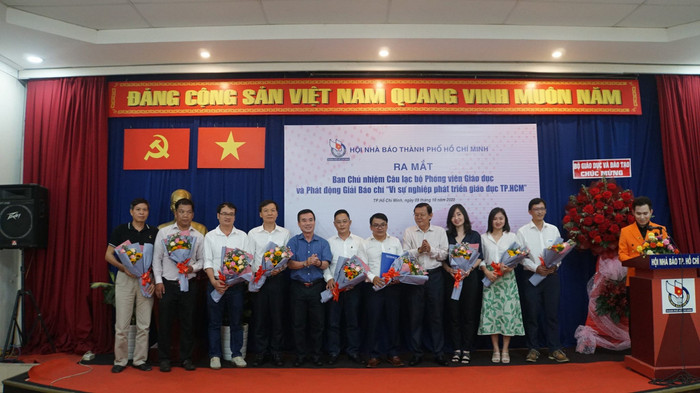 Ra mắt Ban chủ nhiệm Câu lạc bộ phóng viên giáo dục tại Thành phố Hồ Chí Minh (ảnh: CTV) Ra mắt Ban chủ nhiệm Câu lạc bộ phóng viên giáo dục tại Thành phố Hồ Chí Minh (ảnh: CTV)