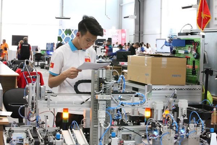 Sinh viên của Trường tham dự kỳ thi nghề. Ảnh: NTCC