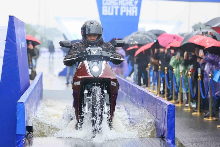 Theon chỉ còn 73 triệu đồng so với mức giá niêm yết ban đầu là 81,1 triệu đồng. Theon chỉ còn 73 triệu đồng so với mức giá niêm yết ban đầu là 81,1 triệu đồng.