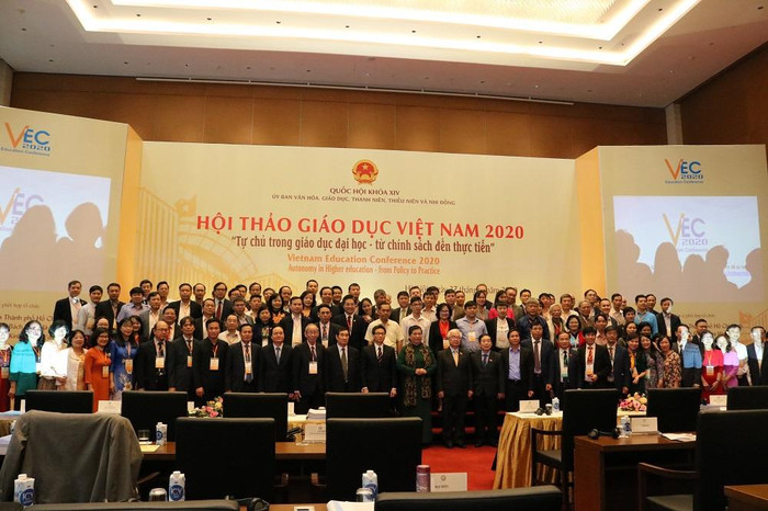 Giáo sư Trần Hồng Quân tham dự hội thảo VEC 2020 do Ủy ban Văn hóa, Giáo dục, Thanh niên, Thiếu niên và Nhi đồng của Quốc hội.