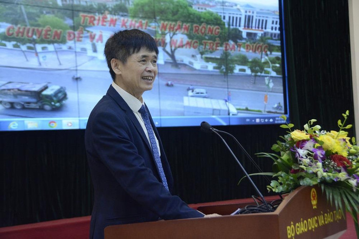 Phó giáo sư Nguyễn Bá Minh – Vụ trưởng Vụ Giáo dục mầm non (Bộ Giáo dục và Đào tạo) Phó giáo sư Nguyễn Bá Minh – Vụ trưởng Vụ Giáo dục mầm non (Bộ Giáo dục và Đào tạo)