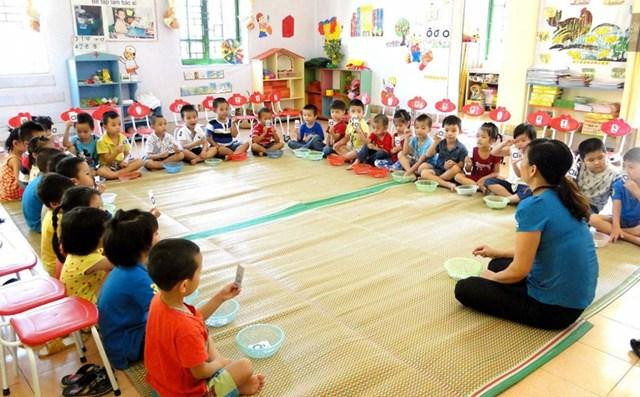 Chế độ tinh giản biên chế của giáo viên cụ thể như thế nào? (Ảnh minh họa: Daidoanket.vn)