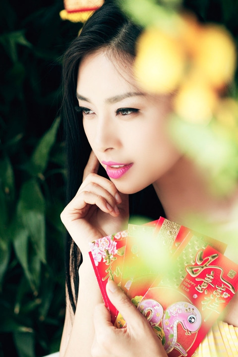 Một trong những thành công lớn nhất của Ngô Thanh Vân trong năm qua phải kể đến bộ phim ngắn Hành Trình để gây quỹ cho các trẻ em bệnh tim, và mới đây nhất là phim Faifo do chị viết kịch bản và là giám đốc sáng tạo đồng thời là diễn viên chính. Một trong những thành công lớn nhất của Ngô Thanh Vân trong năm qua phải kể đến bộ phim ngắn Hành Trình để gây quỹ cho các trẻ em bệnh tim, và mới đây nhất là phim Faifo do chị viết kịch bản và là giám đốc sáng tạo đồng thời là diễn viên chính.