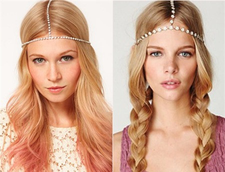 Vòng dây cài tóc đính đá đang 'hot' trở lại trong mùa năm nay. Các loại phụ kiện đính đá thường có màu trắng bạc nhằm giúp các bạn gái dễ kết hợp trang phục, đồng thời nó còn làm sáng khuôn mặt người dùng khi cài lên tóc. Vòng dây cài tóc đính đá đang 'hot' trở lại trong mùa năm nay. Các loại phụ kiện đính đá thường có màu trắng bạc nhằm giúp các bạn gái dễ kết hợp trang phục, đồng thời nó còn làm sáng khuôn mặt người dùng khi cài lên tóc.