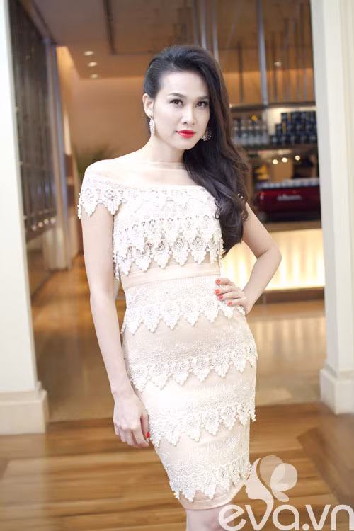 Người đẹp Dương Mỹ Linh sang trọng và quyến rũ