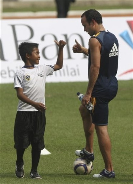 Đồng đội của anh tại CLB LA Galaxy, Donovan Đồng đội của anh tại CLB LA Galaxy, Donovan