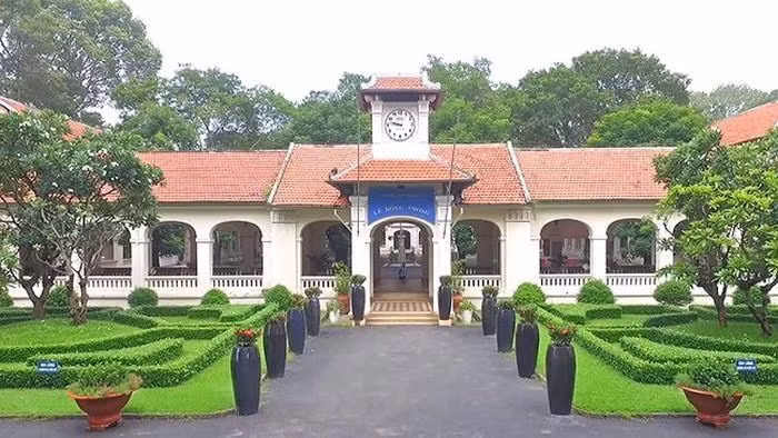 Trường Trung học phổ thông chuyên Lê Hồng Phong, 1 trong 3 trường chuyên tại Thành phố Hồ Chí Minh hiện nay (Ảnh minh họa: báo Sài Gòn Giải Phóng)