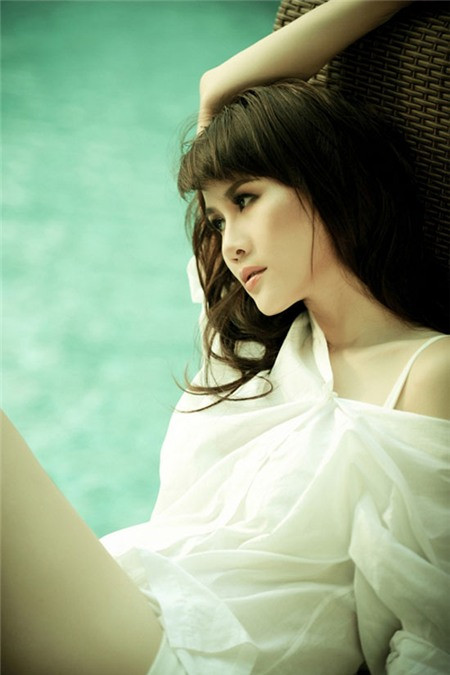 Thân Thúy Hà đẹp mơ màng. Thân Thúy Hà đẹp mơ màng.