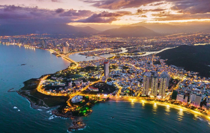 Những âm thanh êm dịu của sóng biển có thể xoa dịu tâm trí và đem lại cảm giác bình yên về tinh thần. (Ảnh: Trần Anh Khoa) Những âm thanh êm dịu của sóng biển có thể xoa dịu tâm trí và đem lại cảm giác bình yên về tinh thần. (Ảnh: Trần Anh Khoa)