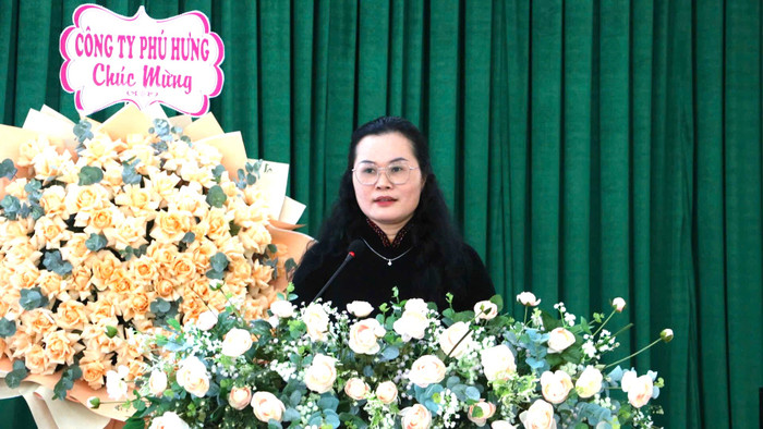 Phó Giám đốc Sở Giáo dục và Đào tạo Thành phố Hồ Chí Minh Lê Thụy Mỵ Châu phát biểu kết luận hội nghị (ảnh: V.D) gdvn_MyChauchamsoctre.jpg
