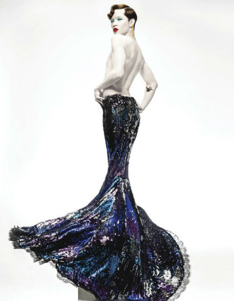 Kelbin Lee từng khiến công chúng 'dậy sóng' với bộ ảnh mặc váy siêu 'lưỡng tính' này