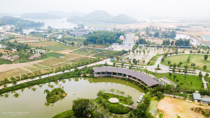 Ảnh thực tế Nhà hàng tre – một thiết kế độc đáo của Kiến trúc sư Võ Trọng Nghĩa Ảnh thực tế Nhà hàng tre – một thiết kế độc đáo của Kiến trúc sư Võ Trọng Nghĩa