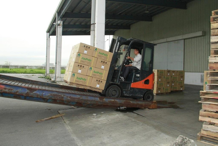 Xuấn bán sợi DTY từ Nhà máy xơ sợi Đình Vũ Xuấn bán sợi DTY từ Nhà máy xơ sợi Đình Vũ