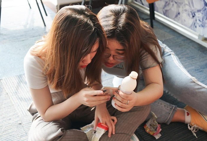 Các bạn trẻ háo hức với chương trình khuyến mãi Các bạn trẻ háo hức với chương trình khuyến mãi