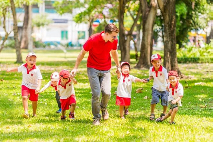 Tìm trại hè cho con là bài toán “tưởng dễ mà khó” Tìm trại hè cho con là bài toán “tưởng dễ mà khó”