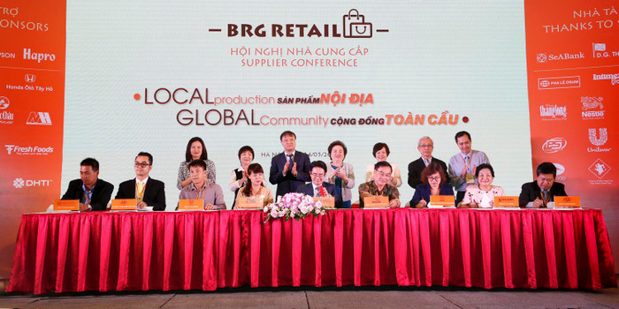 Đại diện các nhà cung cấp tiêu biểu tham gia ký kết với BRG Retail tại hội nghị. Đại diện các nhà cung cấp tiêu biểu tham gia ký kết với BRG Retail tại hội nghị.