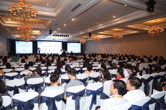 Hội nghị Sản phụ khoa Việt – Pháp 2019 đã thu hút nhiều sự quan tâm của các đại biểu trong ngành. Hội nghị Sản phụ khoa Việt – Pháp 2019 đã thu hút nhiều sự quan tâm của các đại biểu trong ngành.