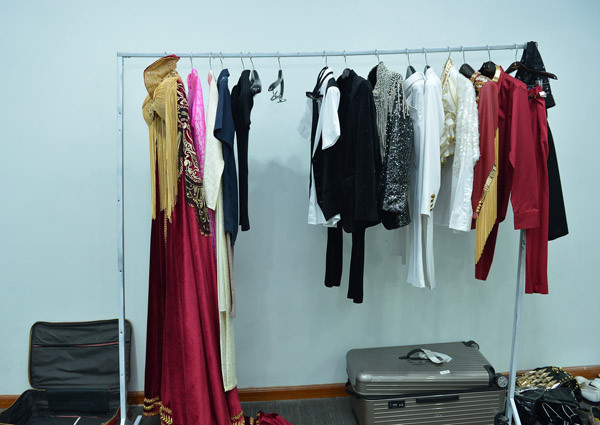 Một góc trang phục biểu diễn trong liveshow của Đàm Vĩnh Hưng.