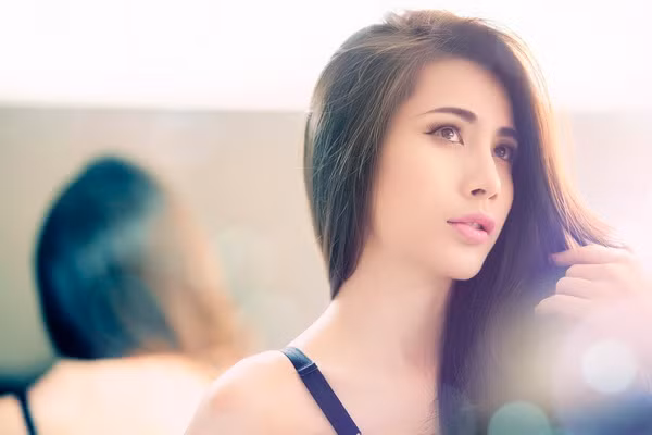 Album gồm có 6 ca khúc mới với màu sắc chủ đạo là dance pop, có tinh thần lạc quan, yêu đời và mạnh mẽ vượt qua mọi khó khăn. Trong đó, có một bản pop ballad trữ tình, lắng đọng, nhằm làm dịu cảm giác cho khán giả trước khi kết thúc album.