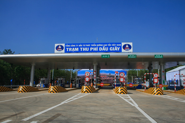 Trạm thu phí Dầu Giây. Ảnh: VOV Trạm thu phí Dầu Giây. Ảnh: VOV